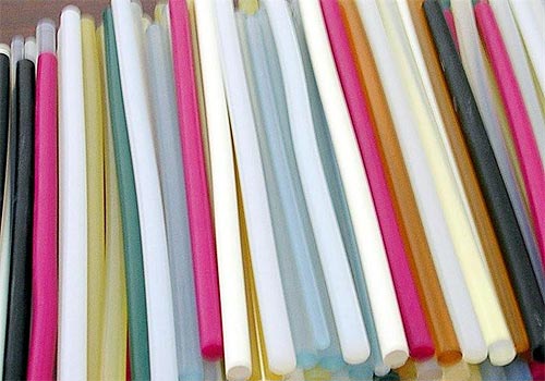 Ma rengê çîçeka germ performansa wê diyar dike?